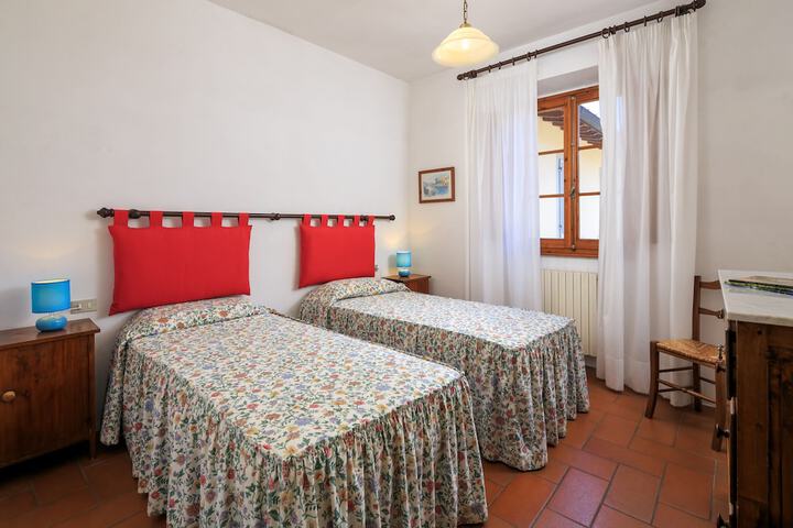 Room 10 of 69