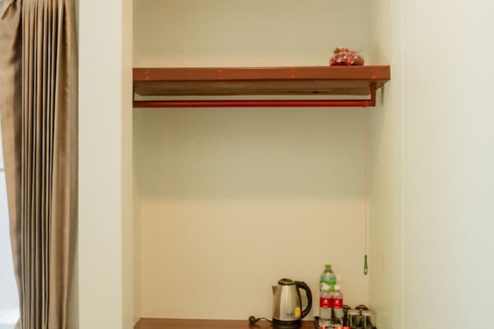 Room 6 of 96