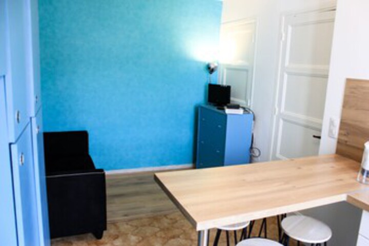 Room 17 of 19