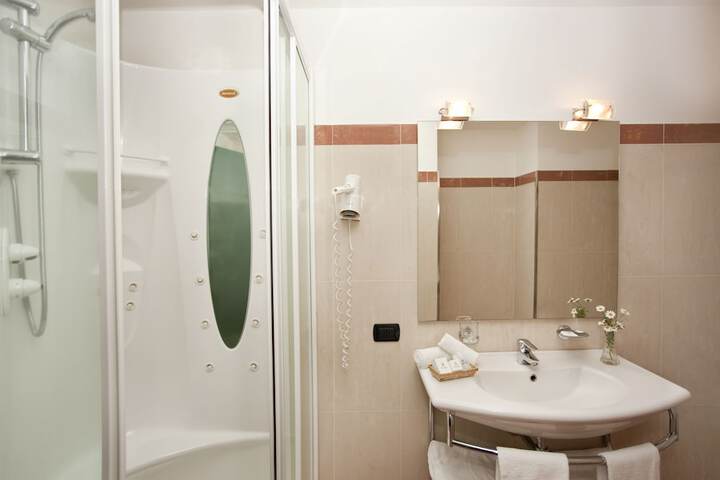 Clean Restrooms