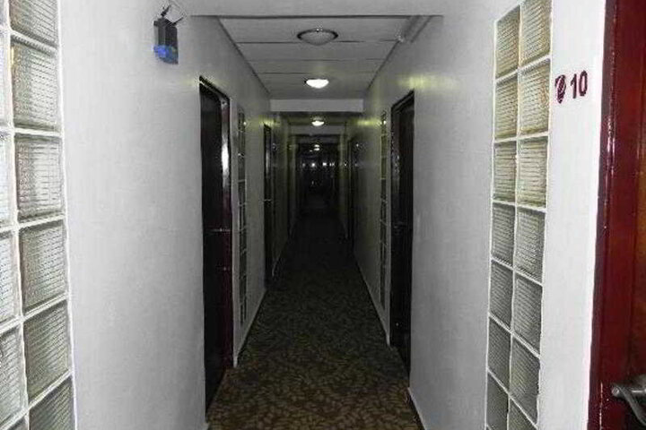 CENTRUM TOWER SUITES