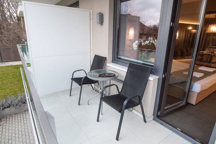 Terrace/Patio 75 of 135