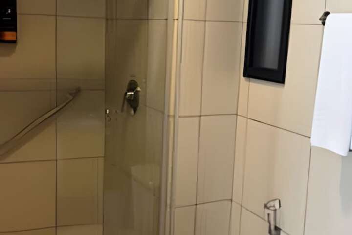 Room 100 of 137