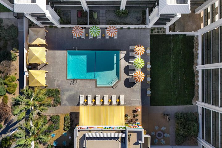 Pools & Facilities