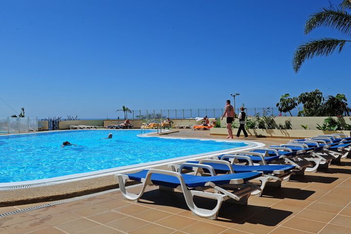 Pool Hotel