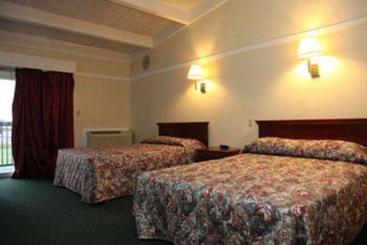 Room 3 of 15