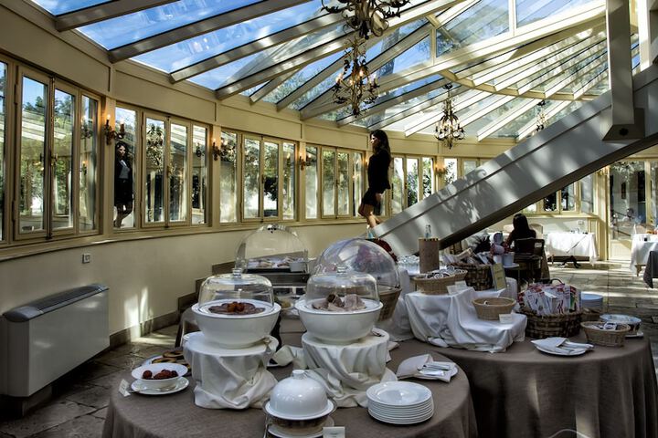 Breakfast/Coffee Service 40 of 46