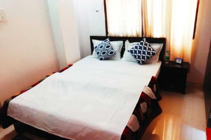 Room 3 of 27