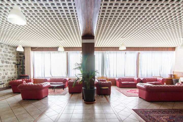 Hotel 2 of 70