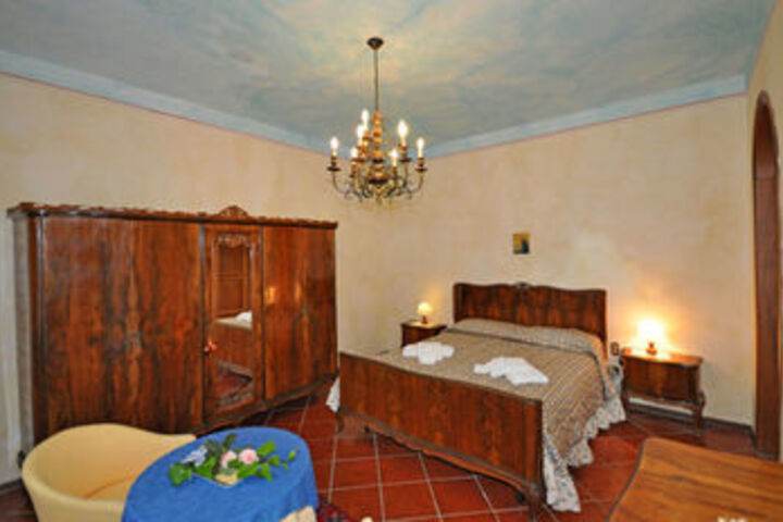 Room 21 of 51