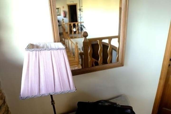 Room 10 of 60
