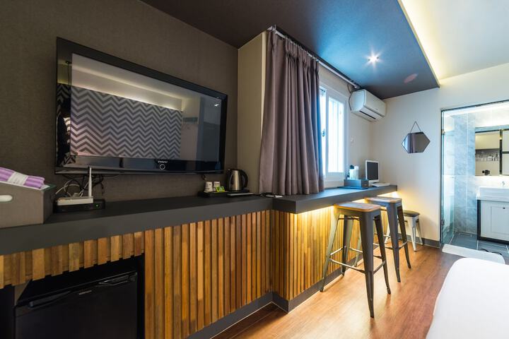 Room 13 of 62
