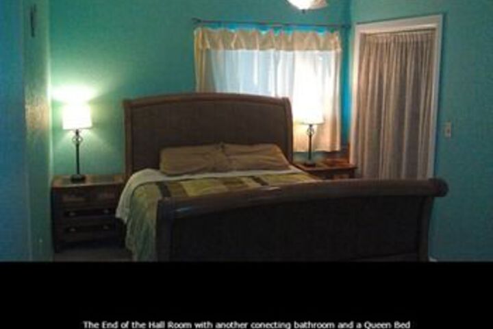 Room 10 of 20