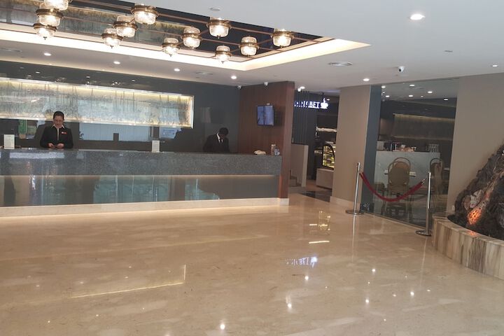 Hotel Interior 4 of 45