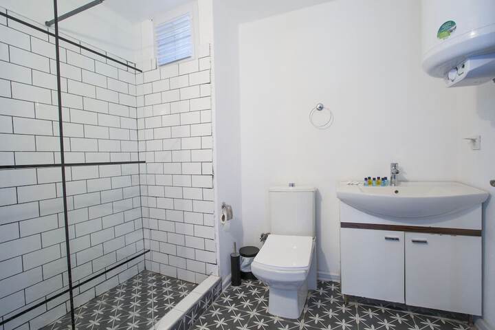 Room 46 of 70