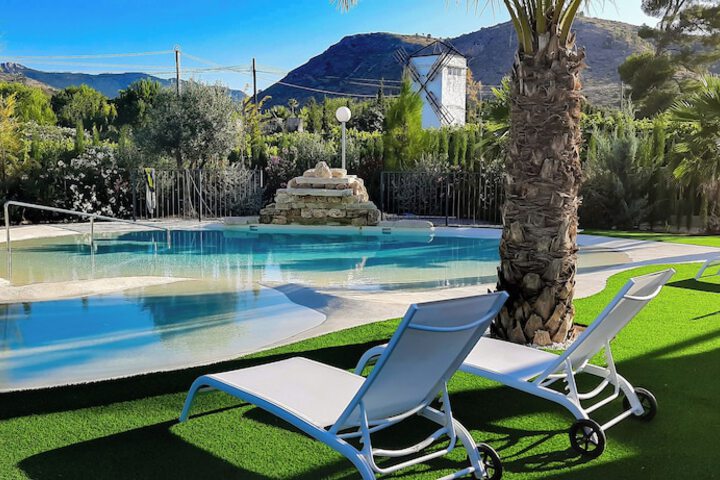 Pool 38 of 77