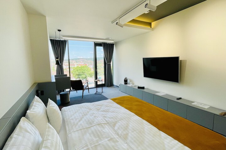 Room 18 of 47