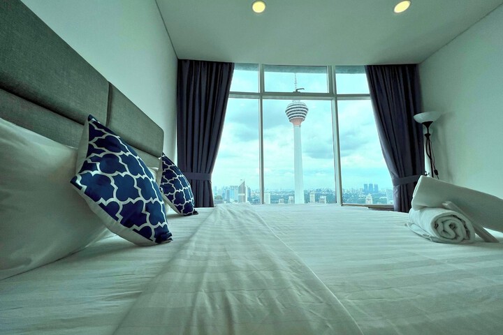 Room 17 of 20