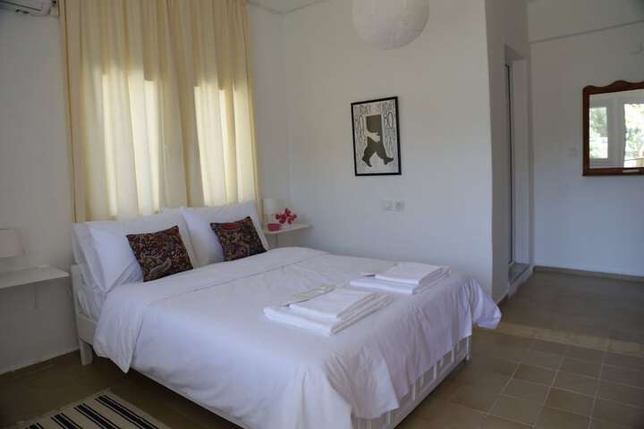Room 3 of 26