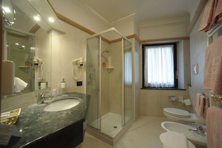 Room 19 of 57