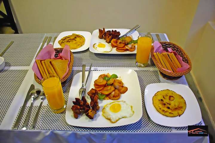 Breakfast/Coffee Service 32 of 35