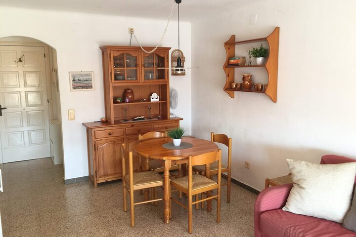 Room 3 of 10