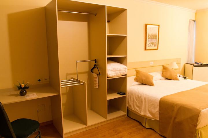 Room 8 of 60