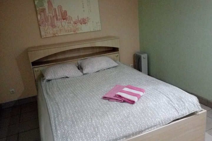 Room 5 of 28
