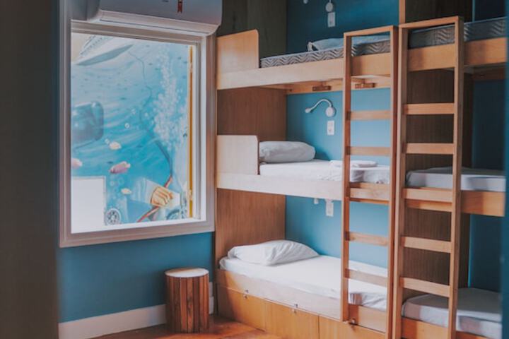 Room 32 of 115