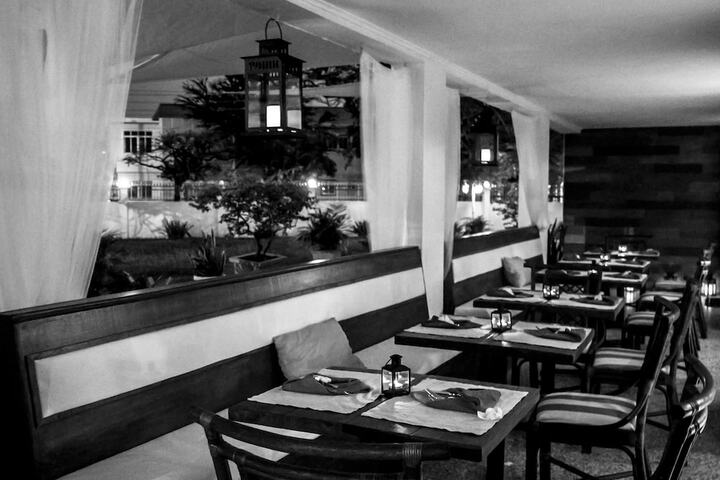 Dining 70 of 87