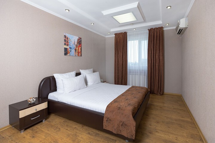 Room 30 of 90