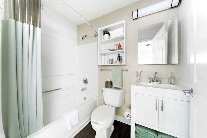Room 20 of 28