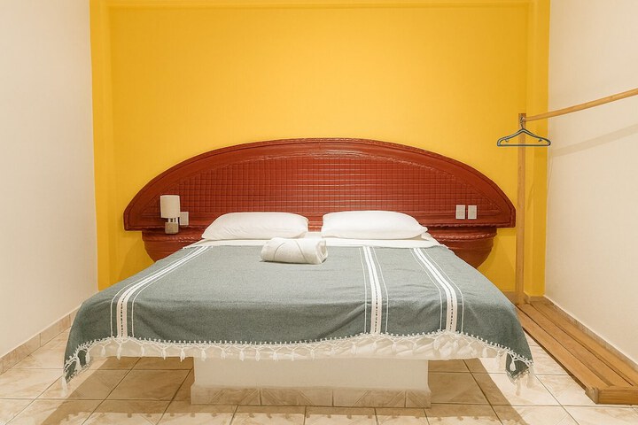 Room 16 of 59
