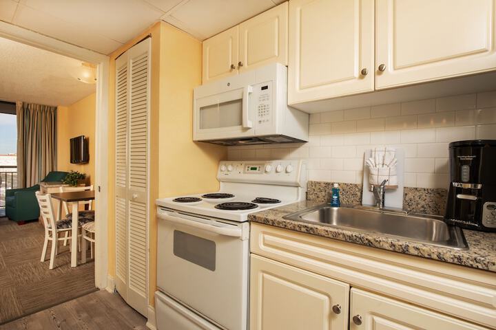 Private kitchenette