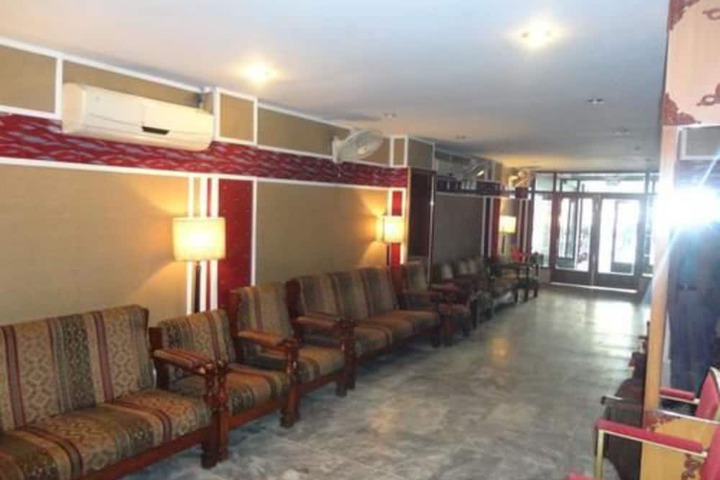 Ballroom/Hall 4 of 31
