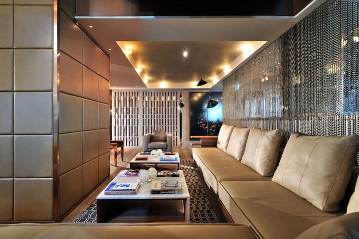 Hotel Lobby