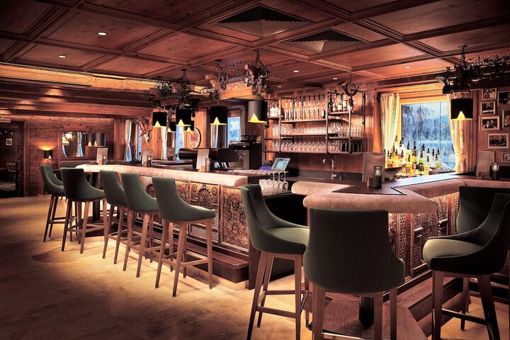Lounge 183 of 204
