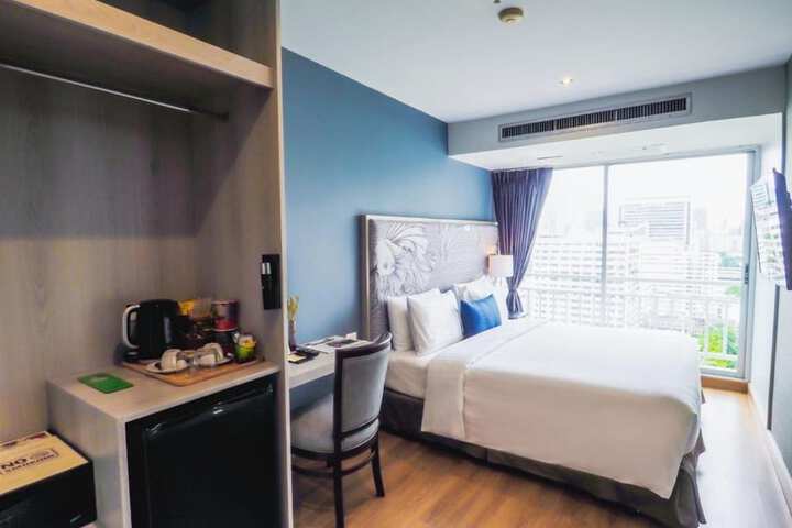 Room 12 of 92