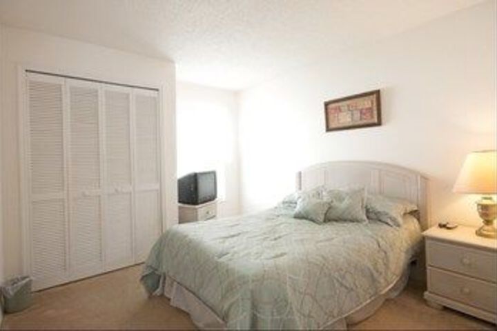 Room 3 of 16