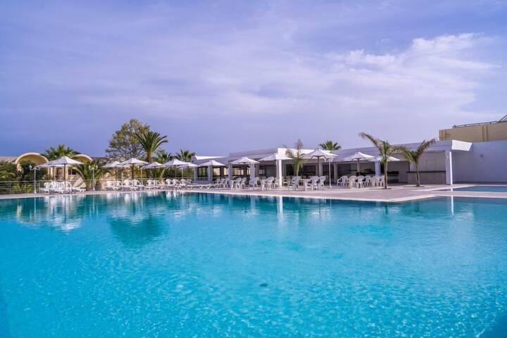 Hotel Pool