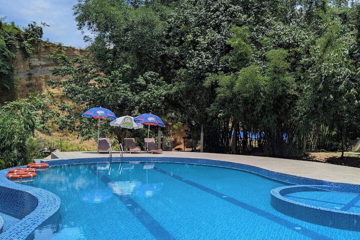 Pool 26 of 43