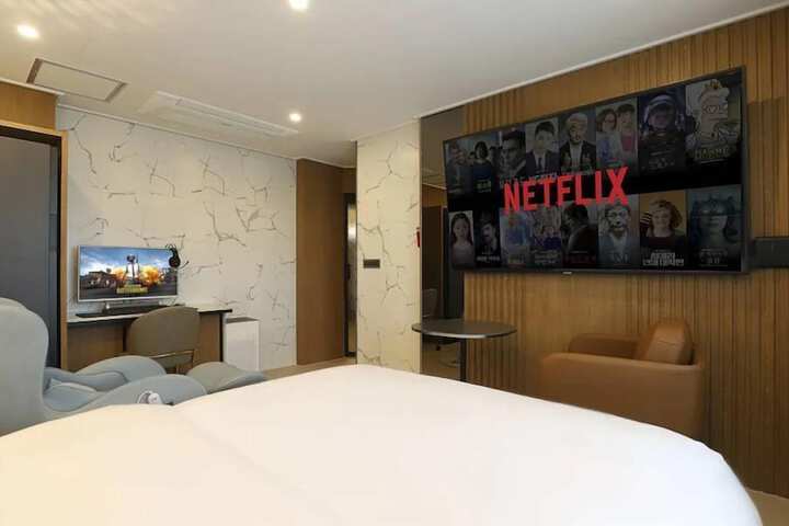 Room 40 of 109