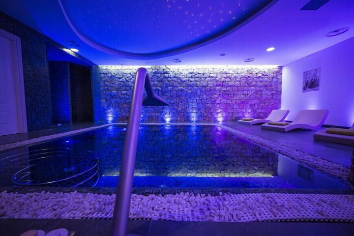 Spa 27 of 43