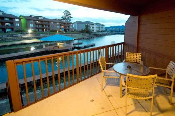 Terrace/Patio 21 of 24