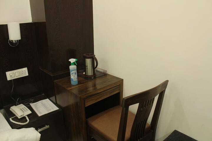 Room 11 of 43