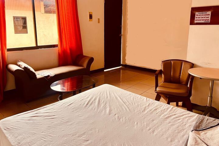 Room 11 of 24