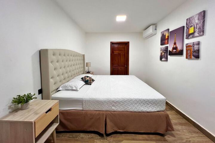 Room 2 of 108