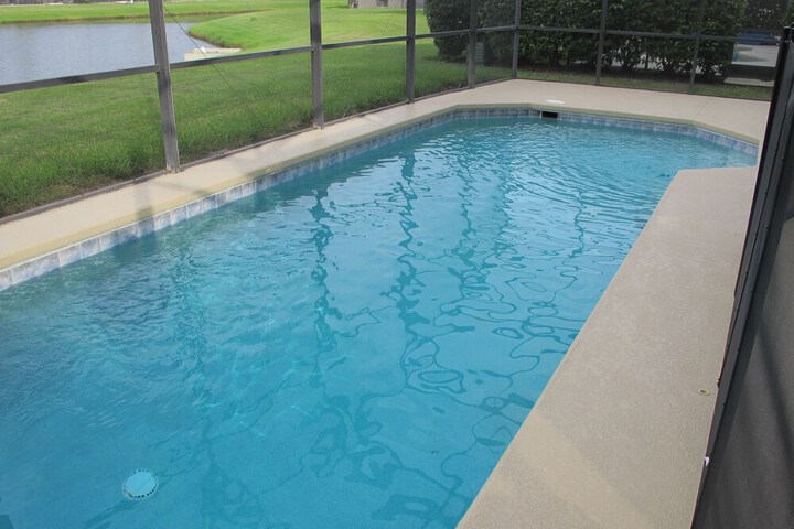 Pool 35 of 47