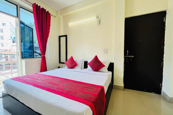 Room 2 of 21