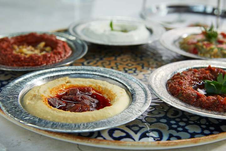 Dining 60 of 124